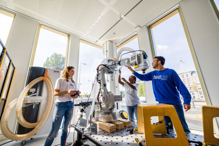 Stapelgekke robots