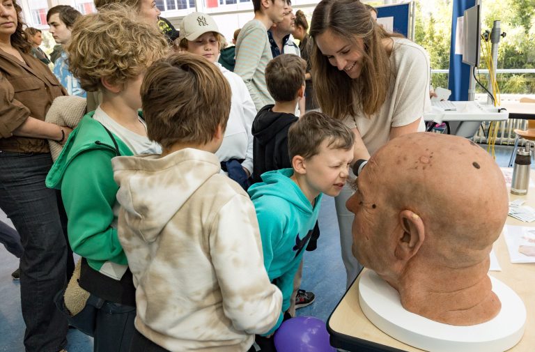 Science Fair: zelf ontdekken, testen & onderzoeken